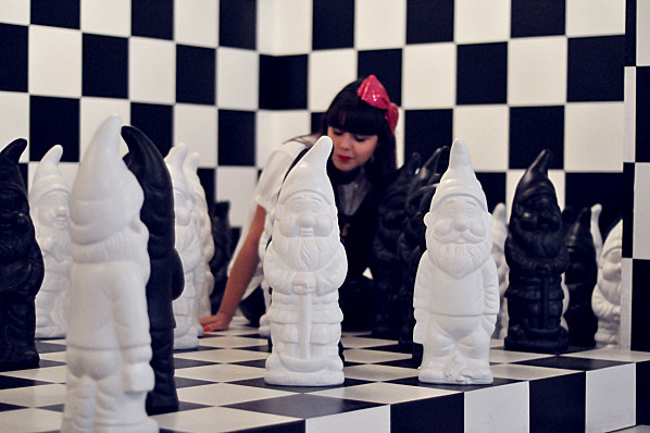 Série Le Jardin des Nains ; Alice & Wonderland Chess (4)
